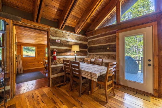 Kitchen and dining flow at High Point Lodge